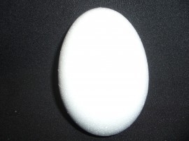 Piepschuim ei, hoogte 4,5 cm
