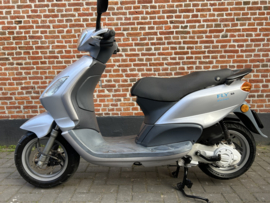 Piaggio Fly, viertakt