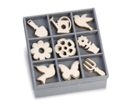 1852 1033- box met 45 stuks houten ornamentjes tuin 10.5x10.5cm