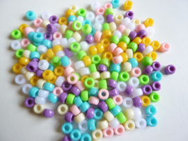 CH.075- ca. 55gram kunststof kralenmix ponybeads 8x5mm pastel