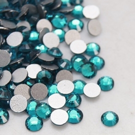 00637- 200 stuks glazen strass steentjes flatback 2mm SS6 blue zircon