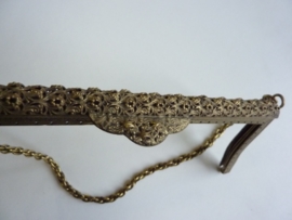 48- tasbeugel met ketting 22cm bronskleur