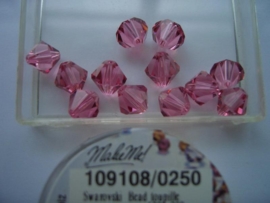 109108/250 - 12 x swarovski 8mm rose