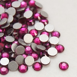 000677- ruim 100 kristalsteentjes SS12 3.5mm fuchsia - SUPERLAGE PRIJS!