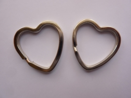 CH.564/2- 2 stuks sleutelringen hartvorm - stevige zware kwaliteit