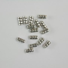 117467/0671- 15 x metalen kralen verzilverd busje spiraal 9mm