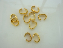 001503- 10 stuks stevige ovale ringen van 9x5mm goudkleur OPRUIMING