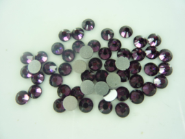 000532- ruim 50 kristalsteentjes SS30 6.4mm amethyst - SUPERLAGE PRIJS!