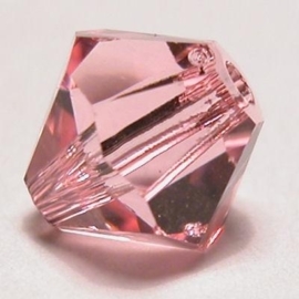 109103/0240 - 50 x swarovski 3mm light rose