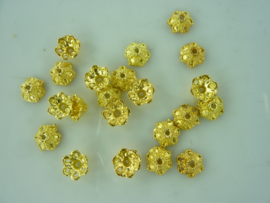 CH.018- 20 stuks zwaar metalen kralenkapjes 6x2mm goudkleur