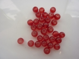 540- 30 stuks frosted glaskralen van 6mm transparant donker rood
