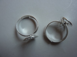 CH.163.15.2- 2 stuks verzilverde ringen met zeefje 12mm verstelbare ringmaat