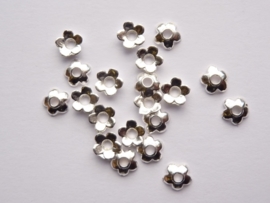 6.5mm zwaar metalen kralenkapjes 20 stuks zilver - CH.021