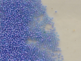 788- 2.2mm glazen rocailles paars met lila kern ca.17gram