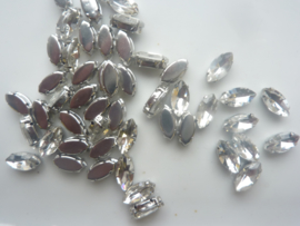CH.034 - 50 stuks opnaaibare/ rijg strass steentjes glas 6 x 12 mm. christal zilver