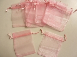 10 x organza zakjes van 7 x 9 cm. roze - SUPERLAGE PRIJS!