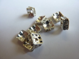 10308/124- 4 stuks vierkanten strass ringetjes van 6x6mm zilverkleur crystal blank