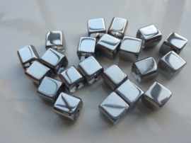 3720- 20 stuks electroplated glaskralen vierkant 8x8mm zilver - SUPERLAGE PRIJS!