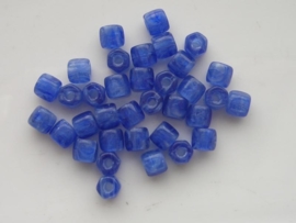 3683- 35 x tsjechische glaskralen 6x6mm trans. blauw