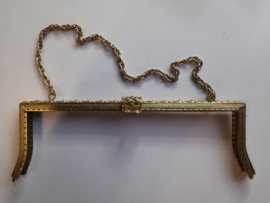 84 - tasbeugel met ketting 28 cm bronskleur
