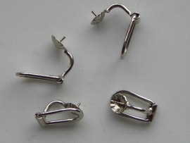 oorclips no.16- 1 paar holle oorclips 5.5mm staalplated