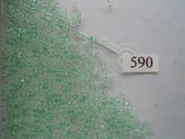 590- 2.6mm glazen rocailles trans gevlekt licht groen 15gr