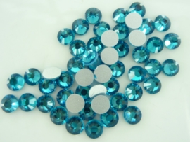 000646- ruim 50 kristalsteentjes SS30 6.4mm turquoise - SUPERLAGE PRIJS!