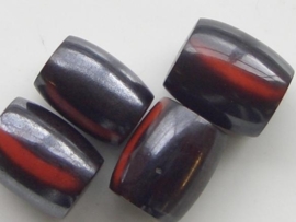 117465/4514- resin kraal 19x15mm zwart met rode accenten