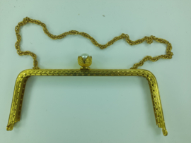 67 - tasbeugel met ketting 16cm goud/ bronskleur