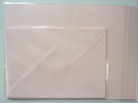 008206- 3 x A4 formaat kaarten gerild + 3 x enveloppen A5 formaat l.roze OPRUIMING -50%