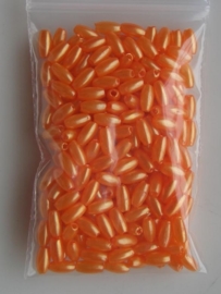 02555- ca. 200 x ovale "rijstekorrel" kunststof parels 6x3mm d.oranje