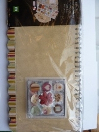 6035- scrapbook album/kit met diverse accessoires 38.5x16.5cm OPRUIMING