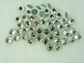 000681- ca. 50 stuks hotfix crystal steentjes SS30 6.4mm crystal