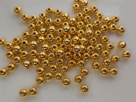 2147 - ca. 100 stuks kunststof parels van 6 mm goudkleur