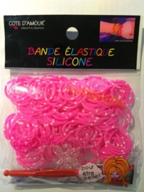 200 stuks loom bands + 12 clips + haaknaald zebra roze