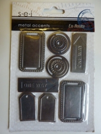 005834- S.E.I metalen labels van 4.5cm lang OPRUIMING