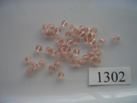 ca. 100 stuks tsjechische kristal facet geslepen glaskralen roze 4mm 1302