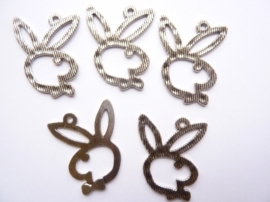 CH.415- 5 stuks bedels/hangers playboy bunny 30x23mm staalkleur SUPERLAGE PRIJS!