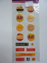 5962- Provocraft stand-outs epoxy stickers zelfklevende buttons 21x8cm OPRUIMING