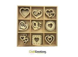 CE811500/0234- 45 stuks houten ornamentjes in een doosje hartjes 10.5x10.5cm