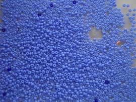 000698 - OPRUIMING - 2.5mm glazen rocailles opak licht blauw 15 gr