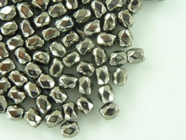 2163- ca. 280 stuks kunststof kraaltjes van 3x2.5mm antraciet/metaal