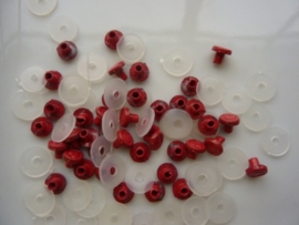 SLK206.B- 40 stuks snaps eyelets hartjes van 9mm rood OPRUIMING