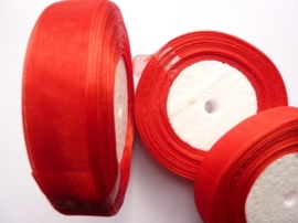 rol met 45.72 meter rood organzalint van 20mm breed OPRUIMING