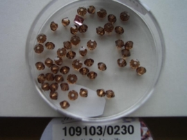 109103/0230- 50 x swarovski kralen 3mm rook topas