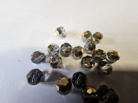 1549 - 18 stuks prachtige geslepen hoogglans kwaliteits kralen 8 mm