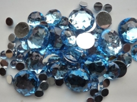 2282 151- 100 x kunststof strass stenen assortiment rond van 6 tot 18mm groot l.blauw