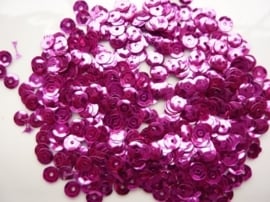 10 gram pailletten van 6mm facon geribbeld fuchsia (grote hoeveelheid) SUPERLAGE PRIJS!