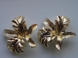 6381- gouden bloem voor broche 4 cm