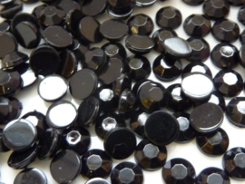 ca. 130 stuks strass stenen kunststof  van 6mm zwart - SUPERLAGE PRIJS!